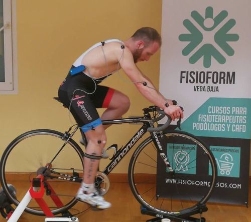 ANÁLISIS BIOMECÁNICO, REEDUCACIÓN Y PREVENCIÓN DE LESIONES EN EL CICLISTA Abril (Valencia)